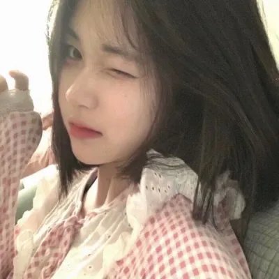 穿越橄榄树林